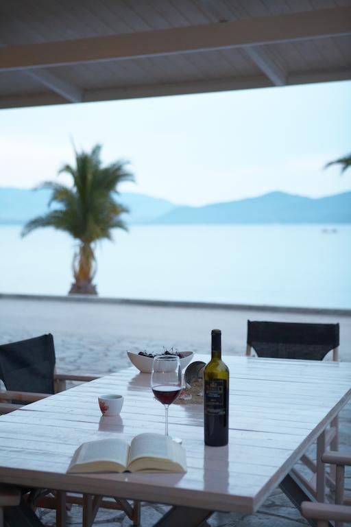 Ammos Beach Glífa Dış mekan fotoğraf